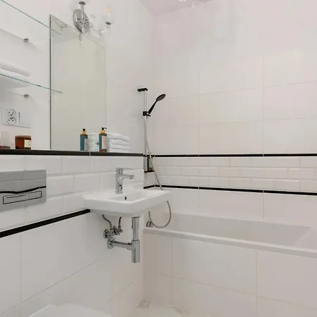 Przestronny Apartament Z Widokiem Na Miasto W Warszawie Varšava Exteriér fotografie